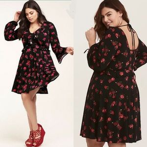 TORRID BLACK & RED FLORAL JERSEY KNIT LONG SLEEVE SKATER DRESS PLUS SIZE 1X